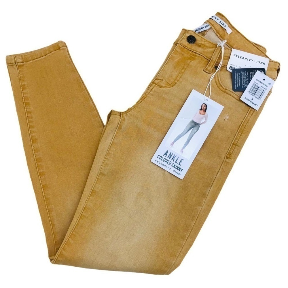 NWT Celebrity Pink Distressed Ankle Jeans